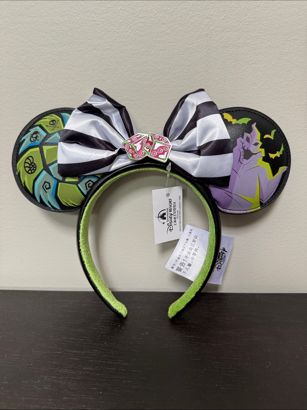 NWT glow in dark oogie boogie Disney ears